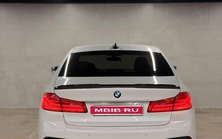 BMW 5 серия, 2019 год, 2 700 000 рублей, 5 фотография