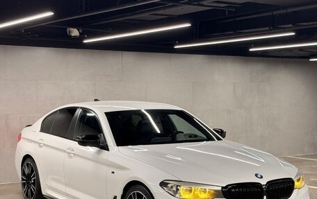 BMW 5 серия, 2019 год, 2 700 000 рублей, 3 фотография