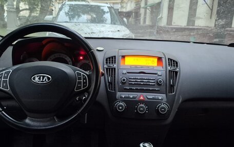 KIA cee'd I рестайлинг, 2009 год, 500 000 рублей, 15 фотография