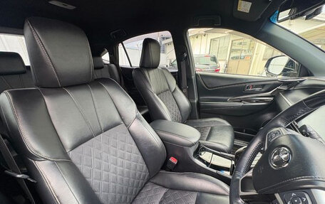Toyota Harrier, 2018 год, 2 450 000 рублей, 16 фотография