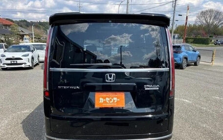 Honda Stepwgn, 2023 год, 2 200 000 рублей, 5 фотография