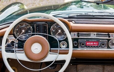 Mercedes-Benz SL-Класс, 1967 год, 11 850 000 рублей, 8 фотография