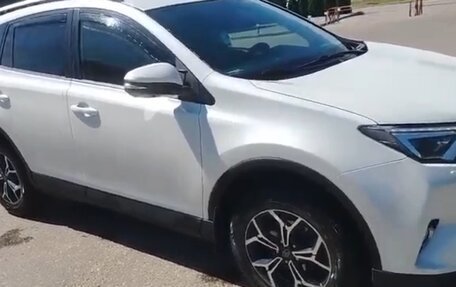 Toyota RAV4, 2016 год, 2 600 000 рублей, 5 фотография