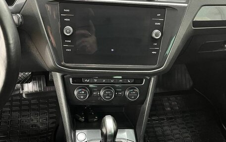 Volkswagen Tiguan II, 2018 год, 2 750 000 рублей, 23 фотография