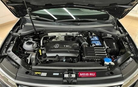 Volkswagen Tiguan II, 2018 год, 2 750 000 рублей, 19 фотография