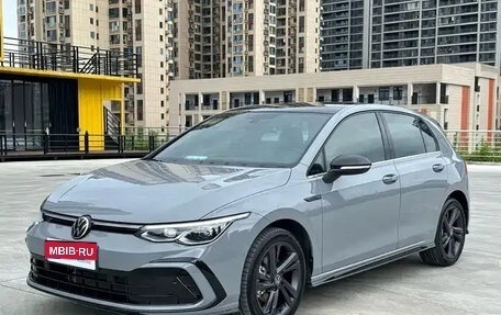 Volkswagen Golf VIII, 2023 год, 1 590 000 рублей, 1 фотография