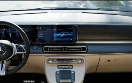 Mercedes-Benz V-Класс, 2023 год, 15 864 626 рублей, 15 фотография