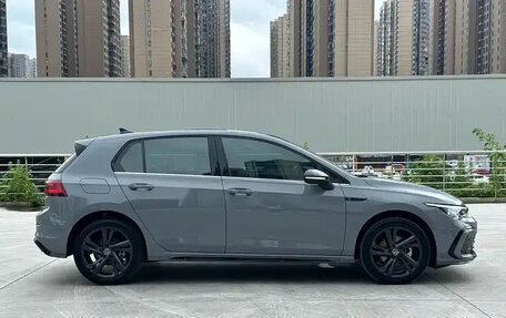 Volkswagen Golf VIII, 2023 год, 1 590 000 рублей, 4 фотография