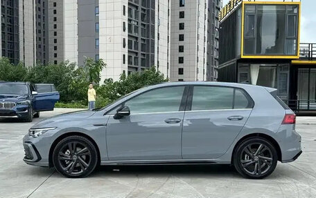 Volkswagen Golf VIII, 2023 год, 1 590 000 рублей, 8 фотография