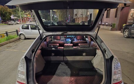 Toyota Prius, 2009 год, 945 000 рублей, 12 фотография