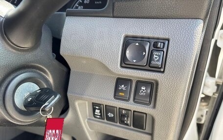 Nissan NV350 Caravan I, 2017 год, 2 450 000 рублей, 14 фотография