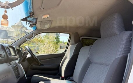 Nissan NV350 Caravan I, 2017 год, 2 450 000 рублей, 24 фотография
