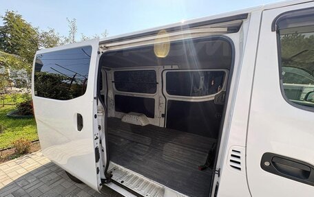 Nissan NV350 Caravan I, 2017 год, 2 450 000 рублей, 29 фотография