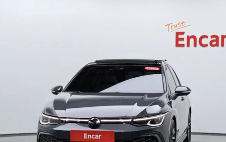 Volkswagen Golf VIII, 2022 год, 1 457 000 рублей, 2 фотография