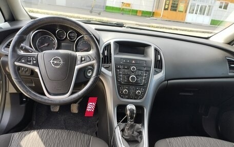 Opel Astra J, 2013 год, 895 000 рублей, 7 фотография