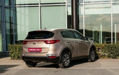 KIA Sportage IV рестайлинг, 2018 год, 1 850 000 рублей, 2 фотография