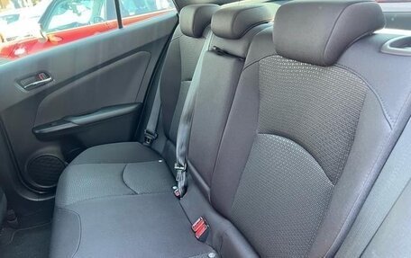 Toyota Prius IV XW50, 2022 год, 1 600 000 рублей, 11 фотография