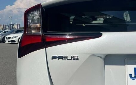 Toyota Prius IV XW50, 2022 год, 1 600 000 рублей, 19 фотография