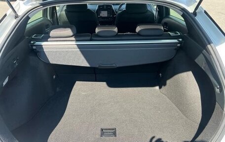 Toyota Prius IV XW50, 2022 год, 1 600 000 рублей, 27 фотография