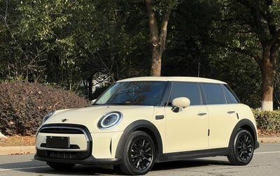 MINI Hatch, 2023 год, 2 170 700 рублей, 1 фотография