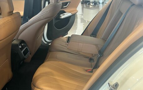 Mercedes-Benz E-Класс, 2024 год, 6 499 000 рублей, 17 фотография