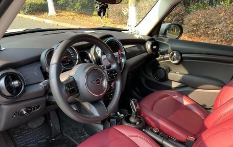 MINI Hatch, 2023 год, 2 170 700 рублей, 11 фотография