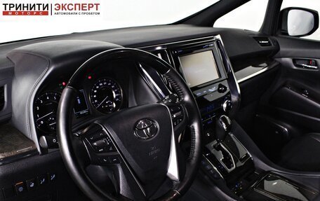 Toyota Alphard III, 2019 год, 5 877 000 рублей, 14 фотография