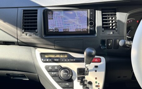 Toyota ISis I, 2016 год, 1 031 000 рублей, 8 фотография