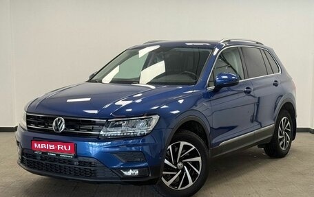 Volkswagen Tiguan II, 2018 год, 2 799 000 рублей, 1 фотография