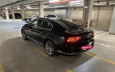 Volkswagen Passat B8 рестайлинг, 2018 год, 1 990 000 рублей, 6 фотография