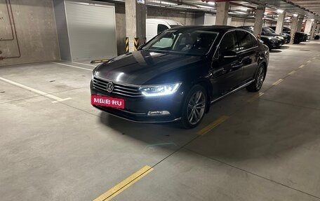 Volkswagen Passat B8 рестайлинг, 2018 год, 1 990 000 рублей, 10 фотография