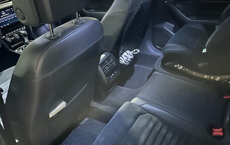 Volkswagen Passat B8 рестайлинг, 2018 год, 1 990 000 рублей, 15 фотография