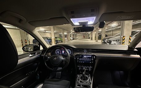 Volkswagen Passat B8 рестайлинг, 2018 год, 1 990 000 рублей, 20 фотография