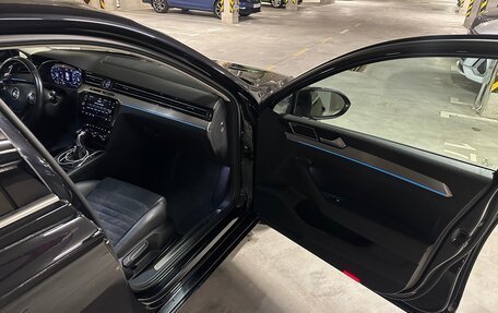 Volkswagen Passat B8 рестайлинг, 2018 год, 1 990 000 рублей, 19 фотография