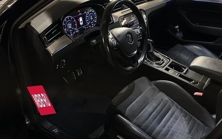 Volkswagen Passat B8 рестайлинг, 2018 год, 1 990 000 рублей, 27 фотография