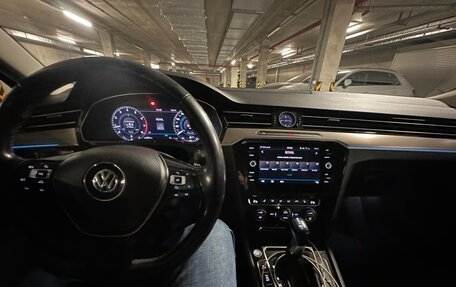 Volkswagen Passat B8 рестайлинг, 2018 год, 1 990 000 рублей, 28 фотография
