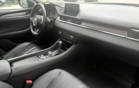 Mazda 6, 2022 год, 3 000 000 рублей, 25 фотография