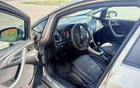 Opel Astra J, 2011 год, 570 000 рублей, 5 фотография
