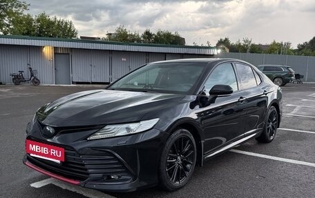 Toyota Camry, 2022 год, 3 150 000 рублей, 2 фотография