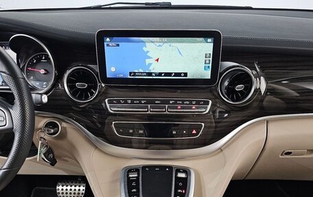Mercedes-Benz V-Класс, 2023 год, 8 900 000 рублей, 13 фотография