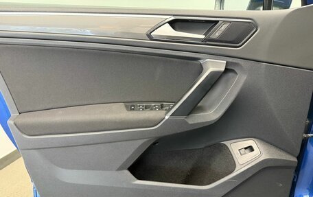 Volkswagen Tiguan II, 2018 год, 2 799 000 рублей, 6 фотография