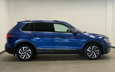 Volkswagen Tiguan II, 2018 год, 2 799 000 рублей, 18 фотография