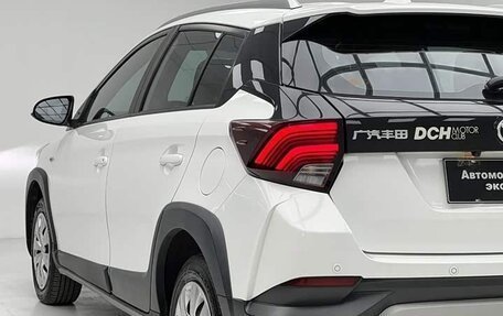 Toyota Yaris XP150 рестайлинг, 2022 год, 1 350 000 рублей, 4 фотография