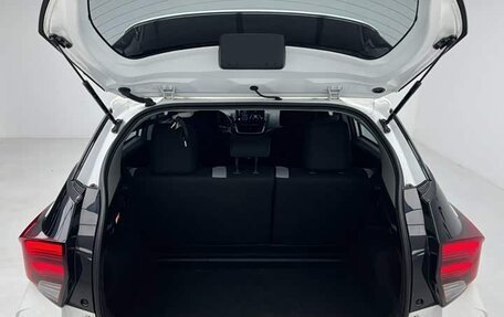 Toyota Yaris XP150 рестайлинг, 2022 год, 1 350 000 рублей, 16 фотография