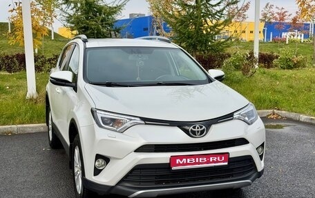 Toyota RAV4, 2018 год, 2 890 000 рублей, 1 фотография