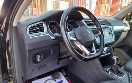 Volkswagen Tiguan II, 2021 год, 2 758 000 рублей, 20 фотография