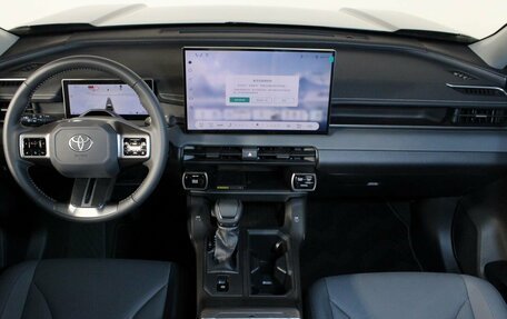 Toyota RAV4, 2026 год, 4 690 000 рублей, 13 фотография