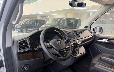 Volkswagen Multivan T6 рестайлинг, 2019 год, 6 900 000 рублей, 9 фотография