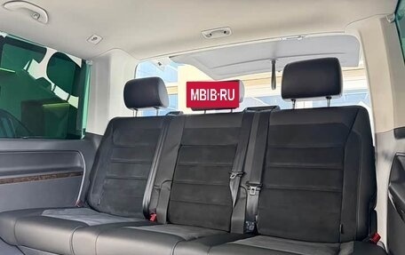 Volkswagen Multivan T6 рестайлинг, 2019 год, 6 900 000 рублей, 20 фотография