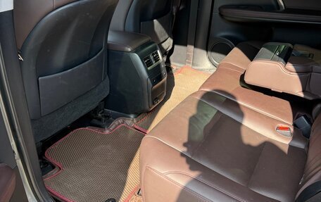 Lexus RX IV рестайлинг, 2019 год, 5 500 000 рублей, 7 фотография